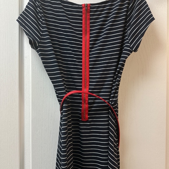 Outback Red Dress - Picture 2 of 2